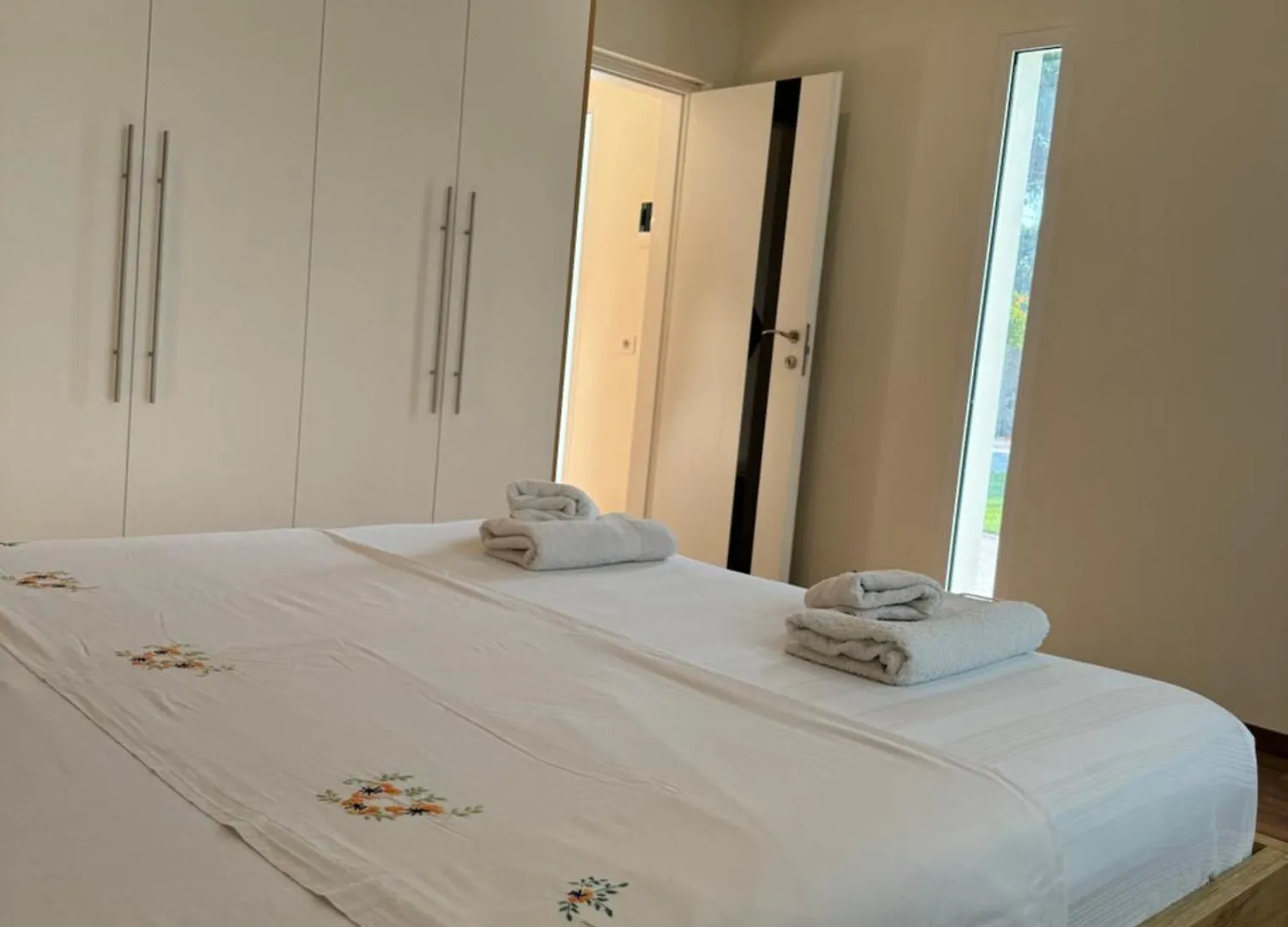 Lazaj Villa Avlonya 0*,
