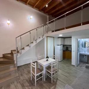 Villa Anxhelo, Avlonya
